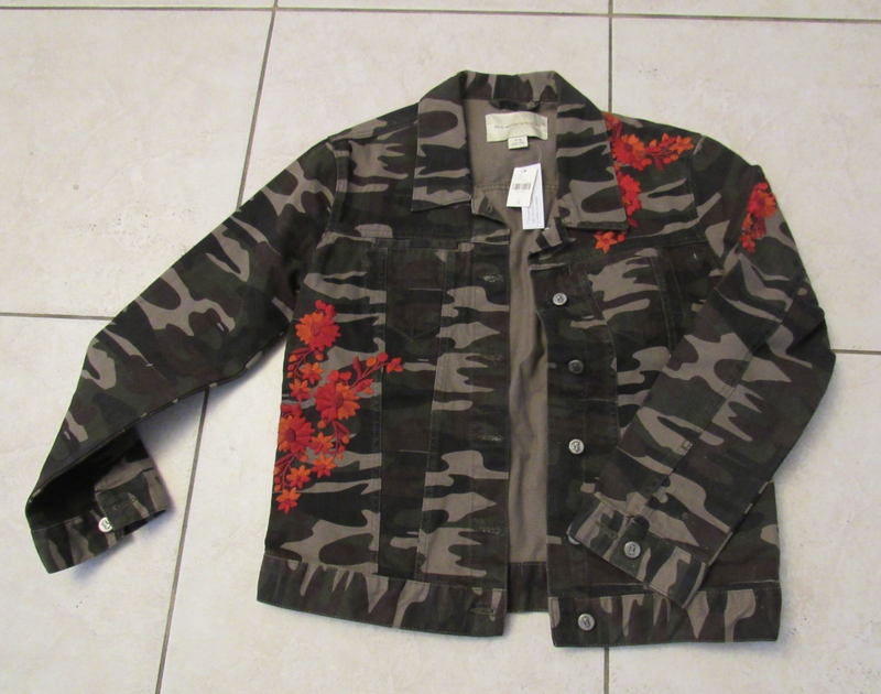 NWT Anthropologie Pilcro and the Letterpress Camo Embroidered Denim Jacket M
