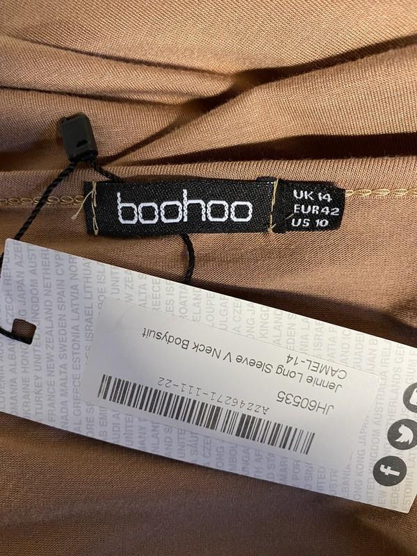 NWT Boohoo Size 10 Bodysuit Tan Jannie Long Sleeve V-Neck Stretch