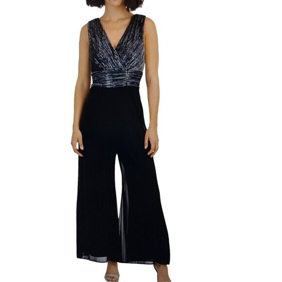 NWT Connected Petite Sleeveless V-Neck Metallic Jumpsuit 6 P