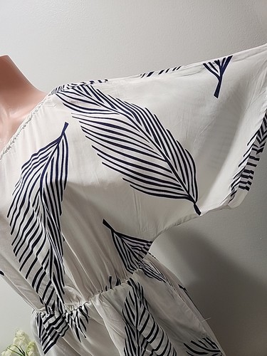 NWT Cupshe Blue Tropical Leaves Ehite Color Romper Size Medium