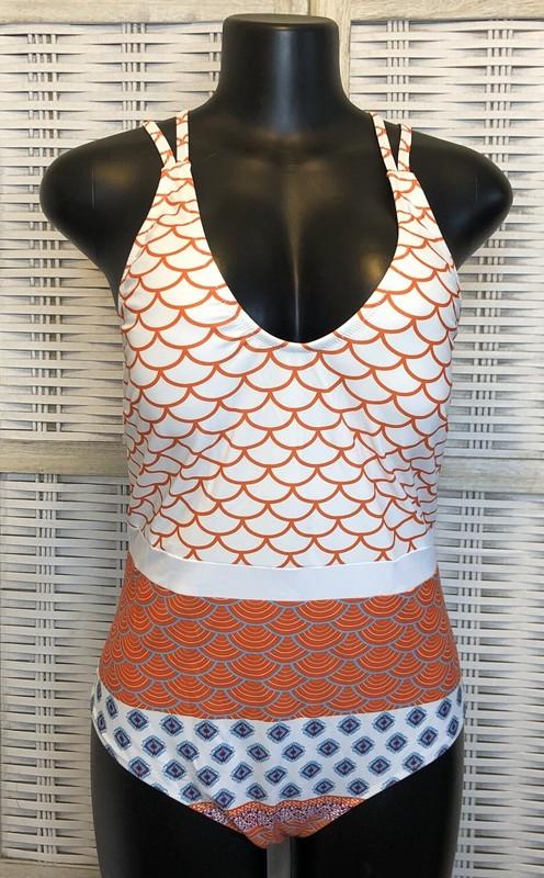 NWT Cupshe Womens One Piece Swimsuit Size Medium White Orange Blue Mermaid Scale