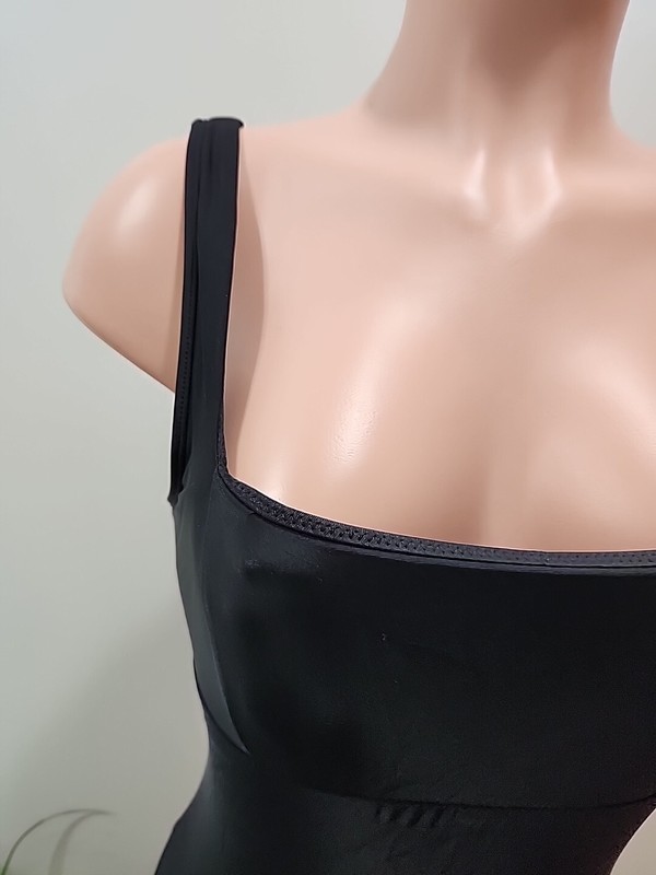 NWT Cupshe Womens One Piece Swimsuit Size Small Black Color