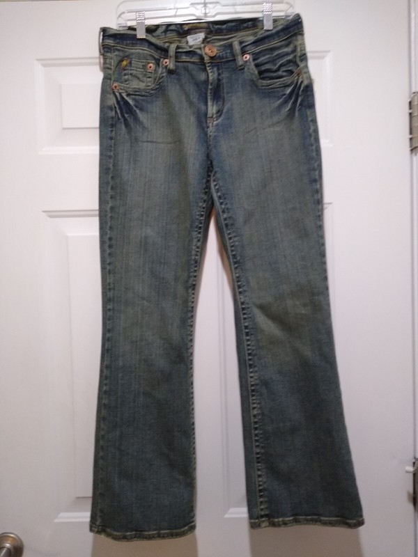 NWT Department Of Peace Jeans Size 8 Petite Inseam 28" Waist 32"