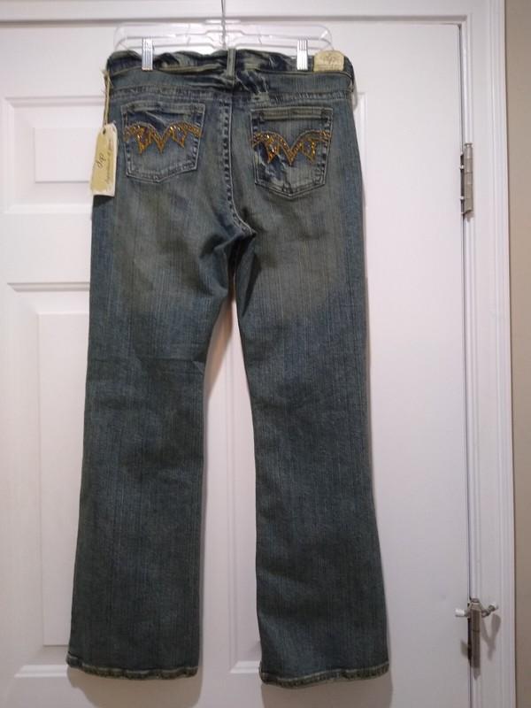 NWT Department Of Peace Jeans Size 8 Petite Inseam 28" Waist 32"