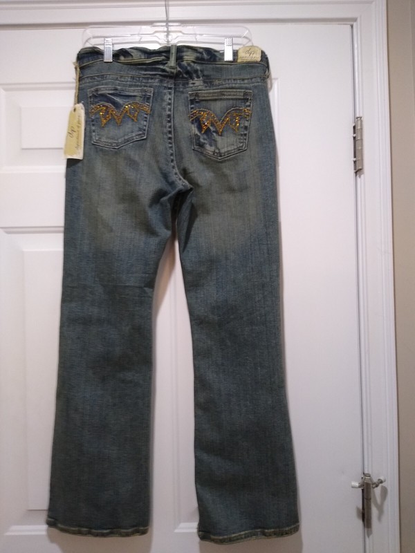 NWT Department Of Peace Jeans Size 8 Petite Inseam 28" Waist 32"