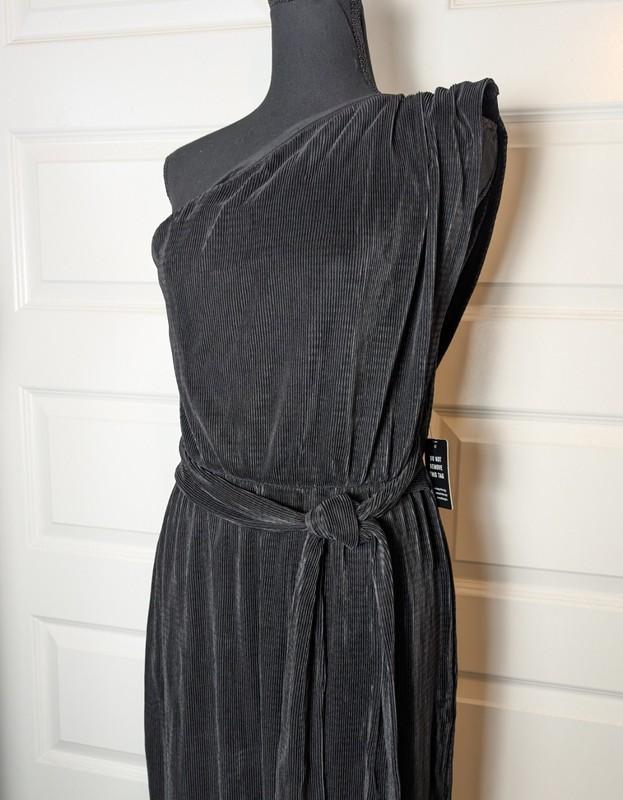 NWT Express Size L One Shoulder Wide Leg Jumpsuit Black Pleated Tie $88