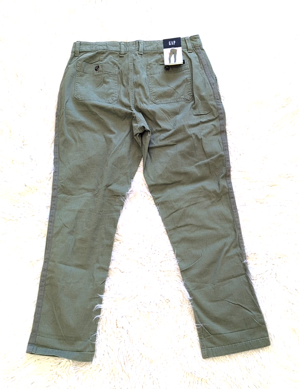 NWT Gap Women's Relaxed Girlfriend Clover Size 8