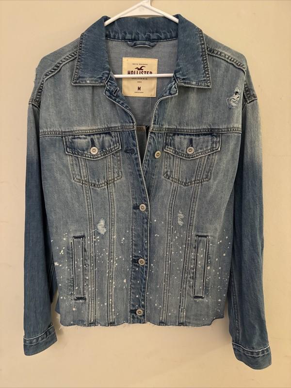 NWT Hollister Light Washed Distressed denim Jean Jacket Size M