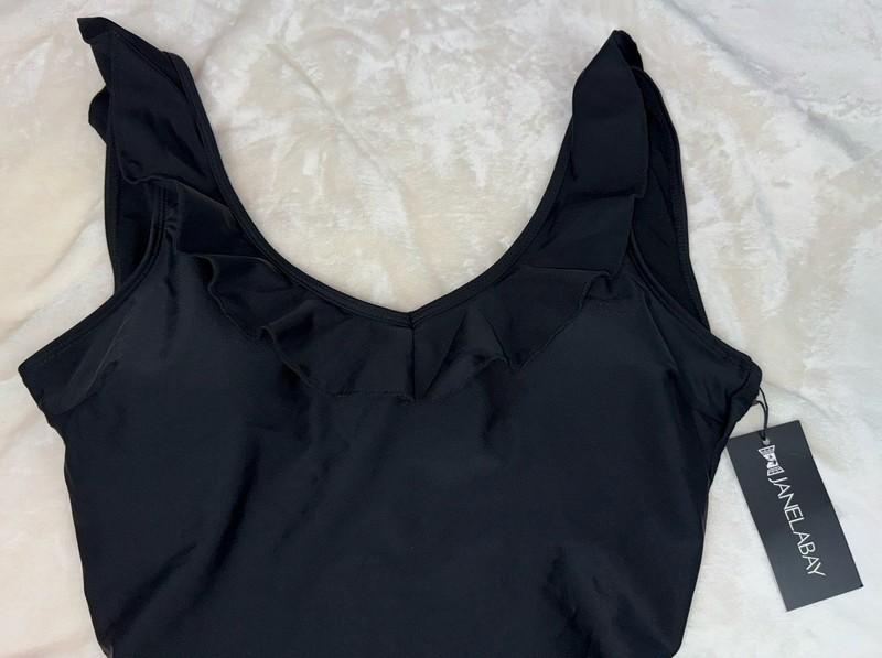NWT JANELA BAY Black V-Neck Ruffle One Piece Swimsuit Women’s Size Large $79.99