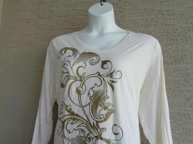NWT Just My Size 3X Light Weight L/S V Neck Glitzy Graphic Tee Top Chalk White
