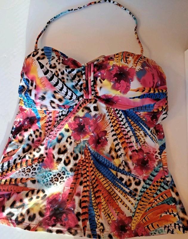 NWT Large Kenneth Cole Reaction Feather Floral Animal Print Halter Tankini Top