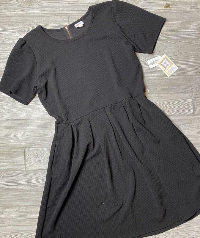 NWT LuLaRoe 2XL Amelia Noir Collection Solid Black Rose Gold Zipper with pockets
