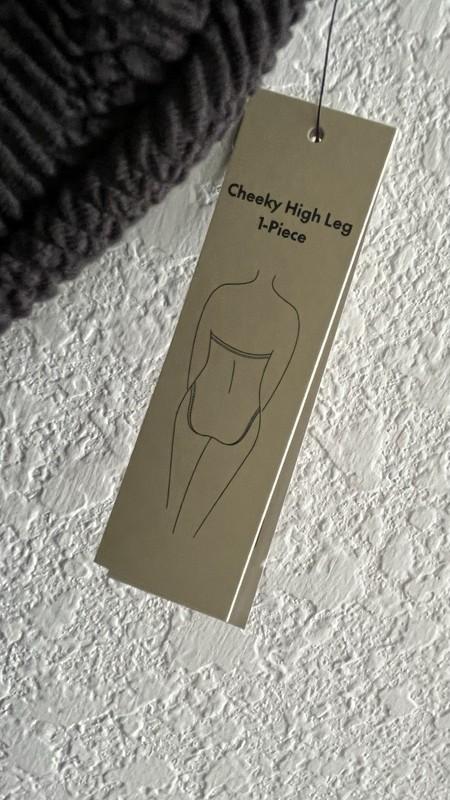 NWT No Boundaries Women's Herringbone Crinkle One Piece Swimsuit XXL 20 Black