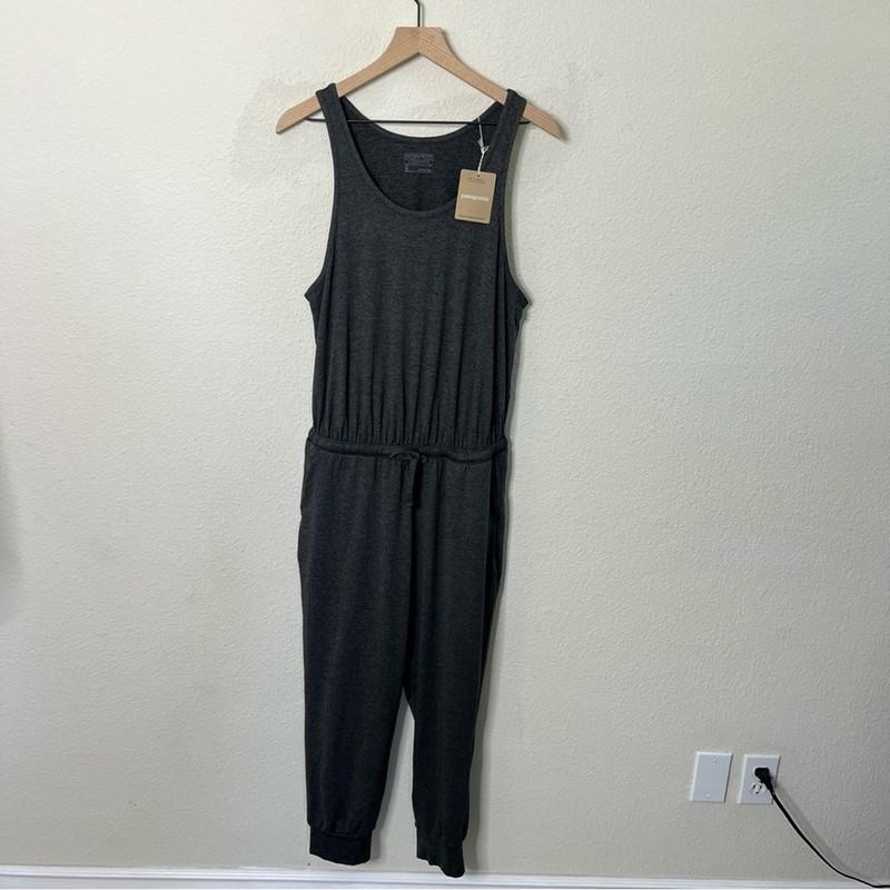 NWT Patagonia Women's Seabrook Jumpsuit Style #75106 Dark Gray Size M
