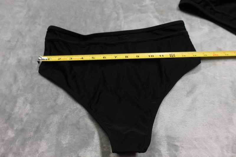 NWT Size Large Cupshe Women's Size 2 Black Halterneck Bikini Set Top & Bottom