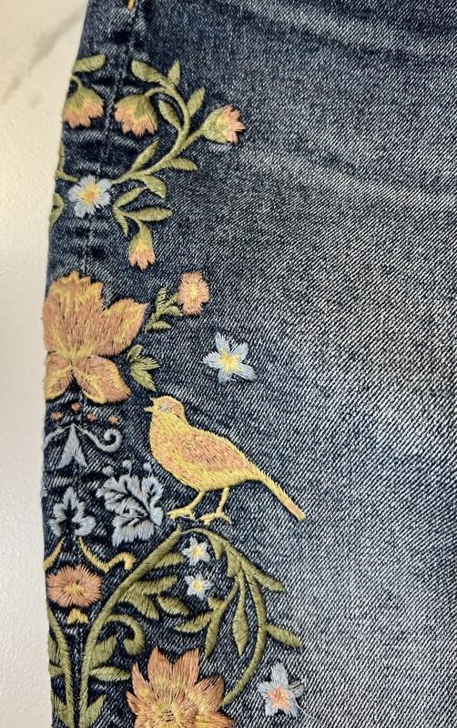 NWT Sundance Catalog Embroidered “Audrey Bird Vale Jeans” Size 27 X 29 $138
