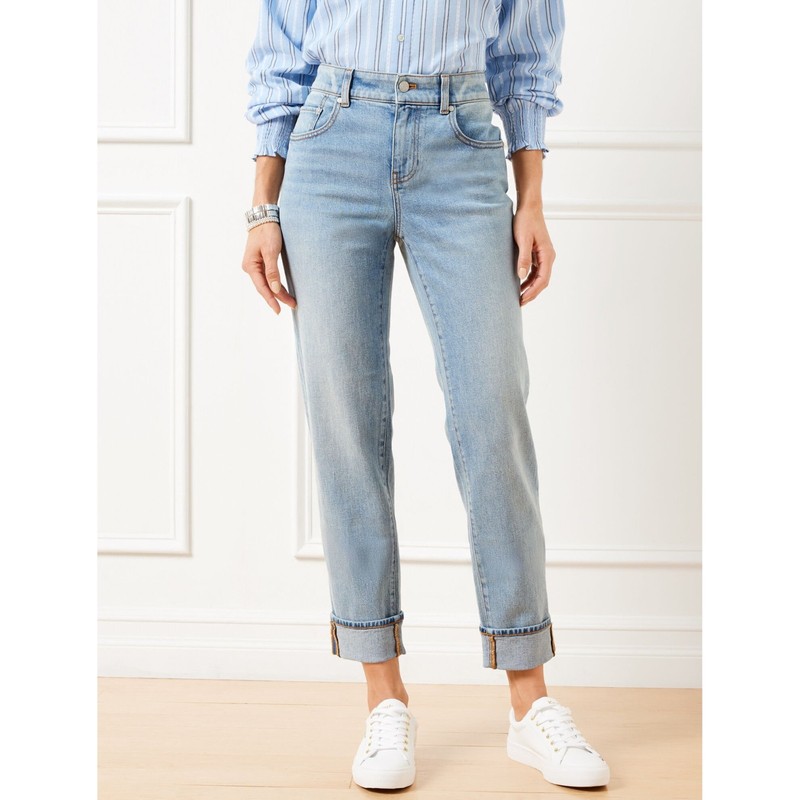 NWT Talbots Womens Petite Size 4 4P Everyday Relaxed Jeans in Canarsie Wash NEW