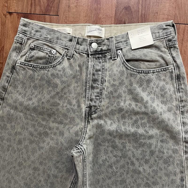 NWT Universal Thread M-Rise 90's Baggy Jeans Size 8 Reg Beige Leopard Print NEW