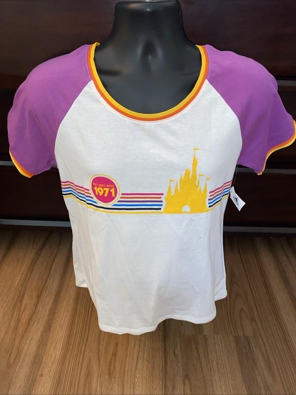 NWT Walt Disney World Parks Graphic T-Shirt Stripes Castle Size Medium 1971