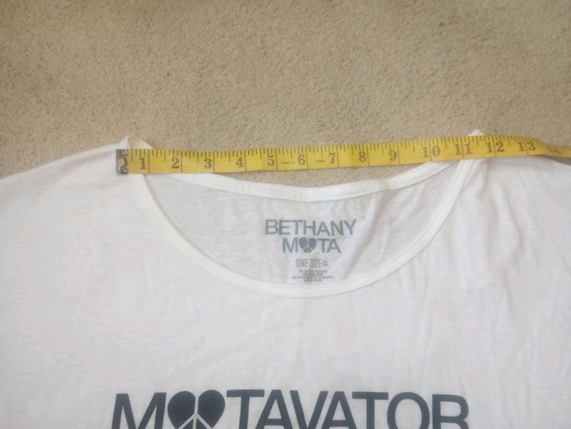 NWT Women's Aeropostale Bethany Mota Motavator Cropped White Tee T-Shirt Top NEW
