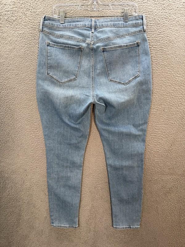 Old Navy Jeans Womens 14 Short Blue Wow Super Skinny Stretch Distressed Preppy