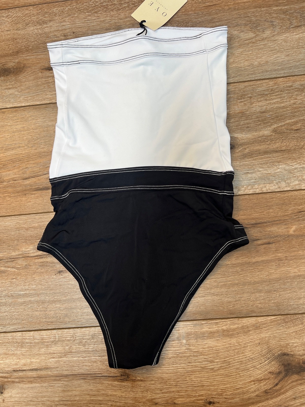 OYE Swimwear WHITE/BLACK Strapless Contrast One Piece Lavatlss MSRP$350