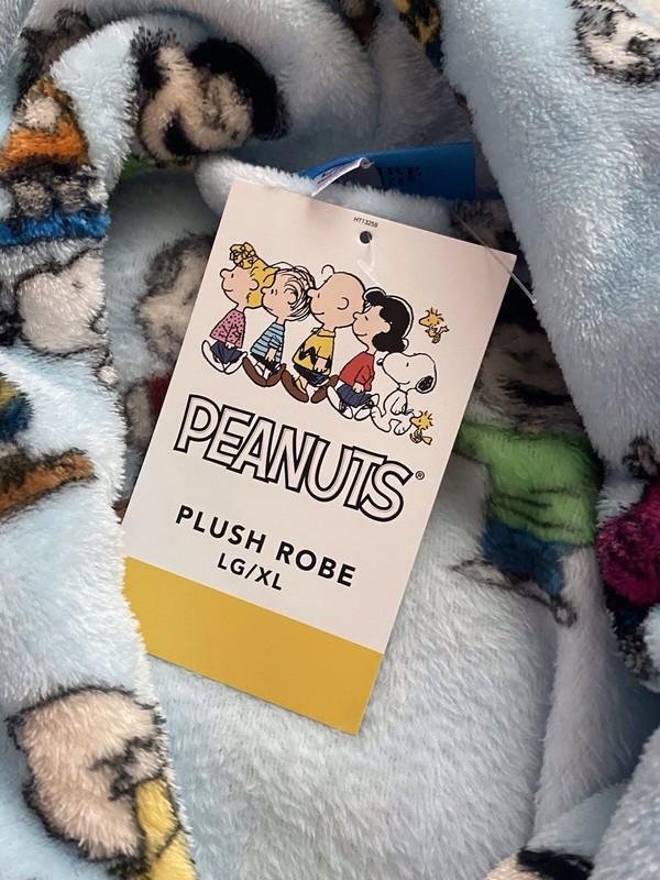 Peanuts Snoopy Charlie Brown Whole Gang Robe Belt Pockets Soft Women’s Sz L / XL