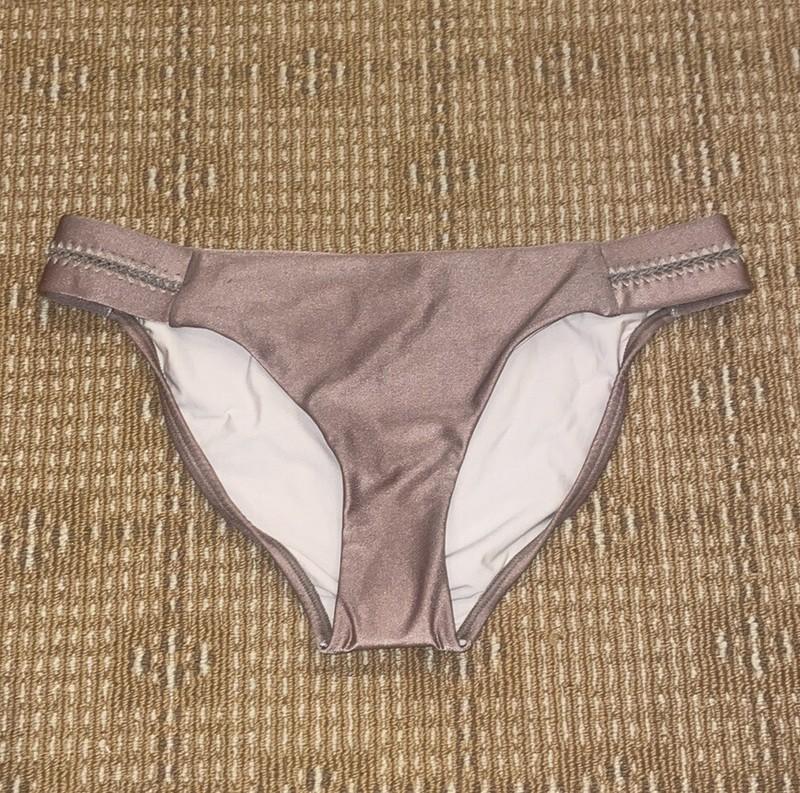 Pilyq Midnight Stitched Tab Side Full Bikini Bottoms In Sandstone SZ L NWOT