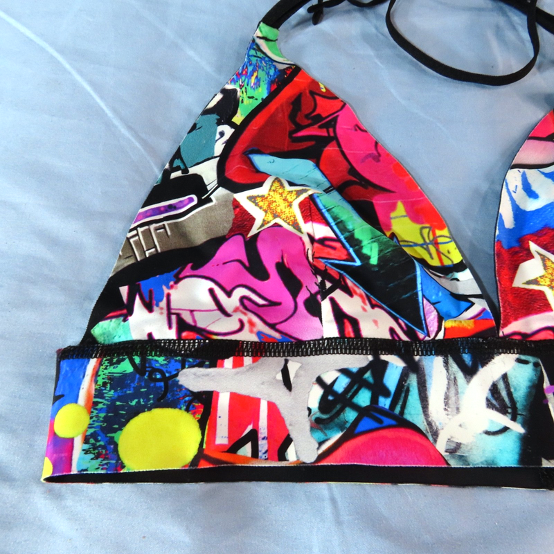 PILYQ PQ Reversible Bikini Top GRAFFITI MULTI-COLOR Or BLACK Seamless Halter M
