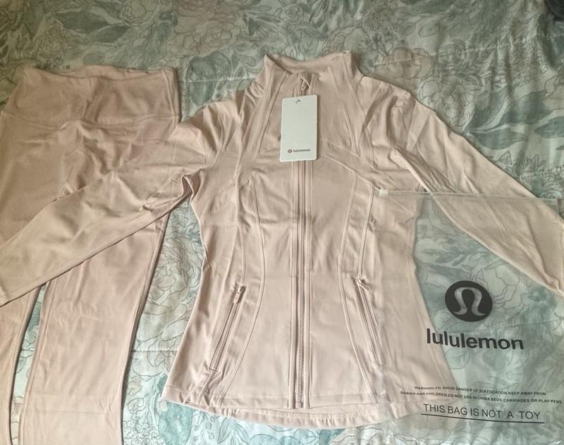 Pink Lululemon Set Jacket and Pants Size 4 Excellent Condition Pink Lululemon Set Jacket and Pants Size 4 Excellent Condition