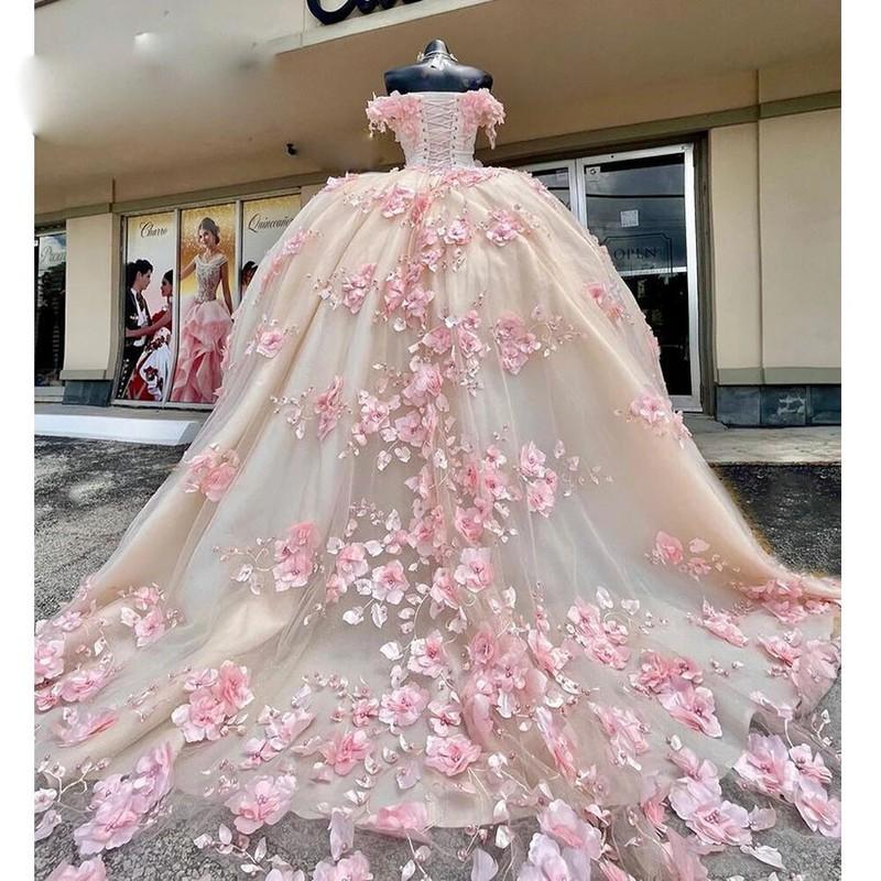 Pink Tulle Quinceanera Dresses Sweetheart Ball Gown Princess Party Gown Sweet 16