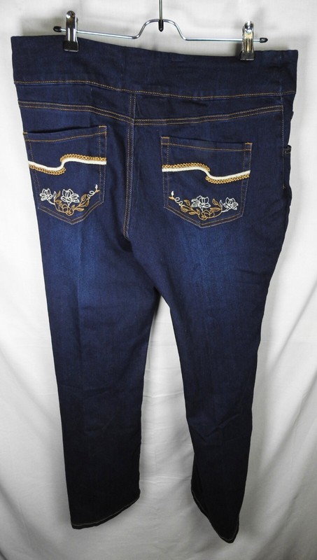 Pioneer Woman ~ Pull-On ~ Bootcut ~ Embroidered ~ DARK WASH Jeans ~ XL 16-18