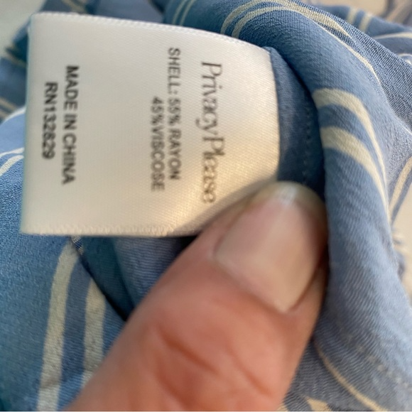 Privacy Please Revolve Plunge Stripe Ruffle Romper Blue White Size Small