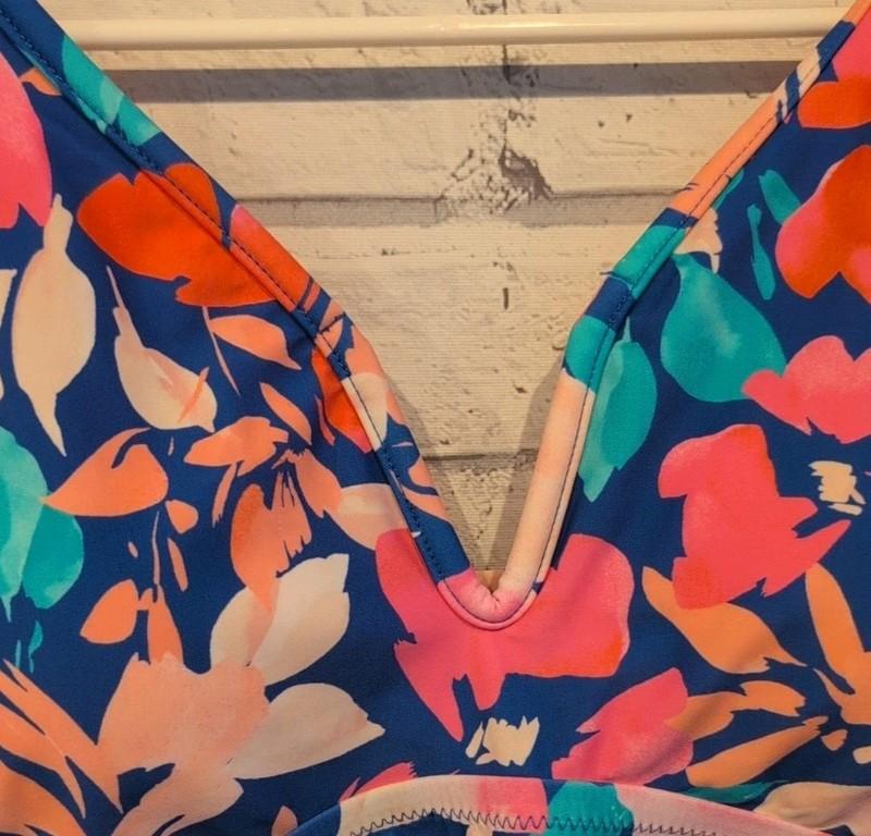 Raisins Curve Women's Size 16W Swim Top Tankini Blue Orange Floral Padded NWT