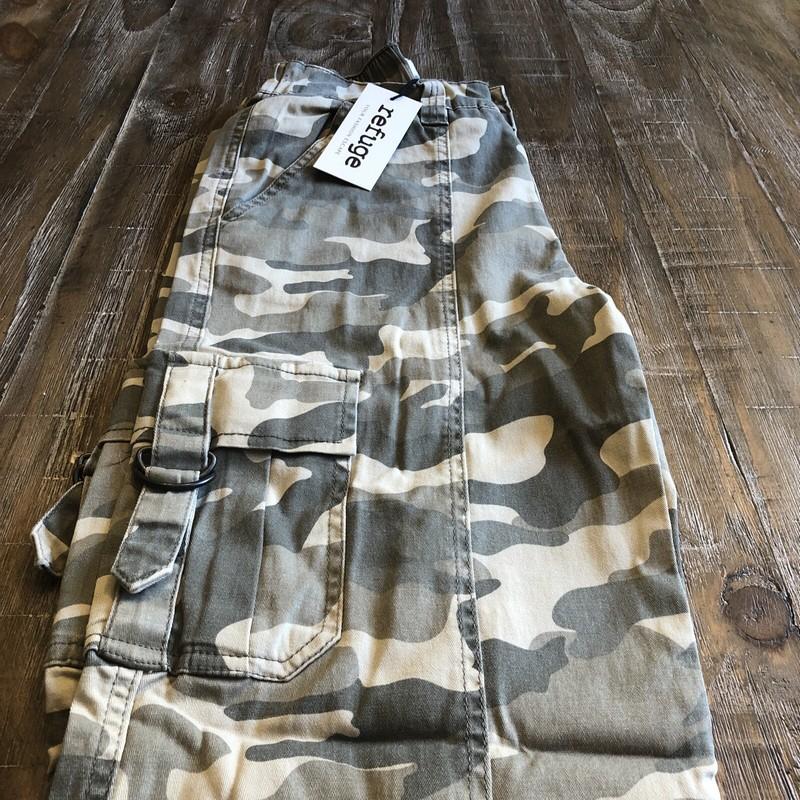 Refuge Camo Cargo Jeans Size M
