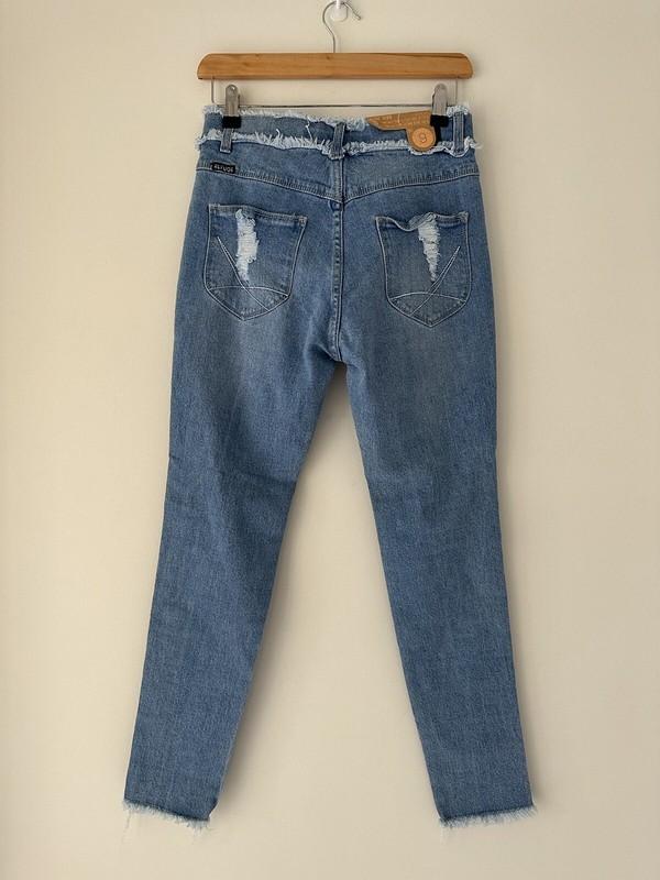 Refuge Jeans Women Size 9 W26 L26 Blue Denim Distressed Raw Hem High Waist NEW