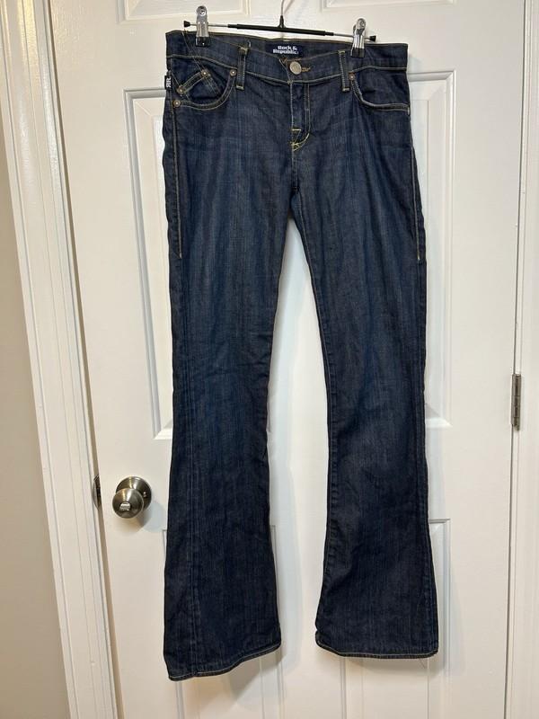 Rock & Republic Roth Jeans Women's 27x33 Blue Low Rise Flared Denim Dark Wash