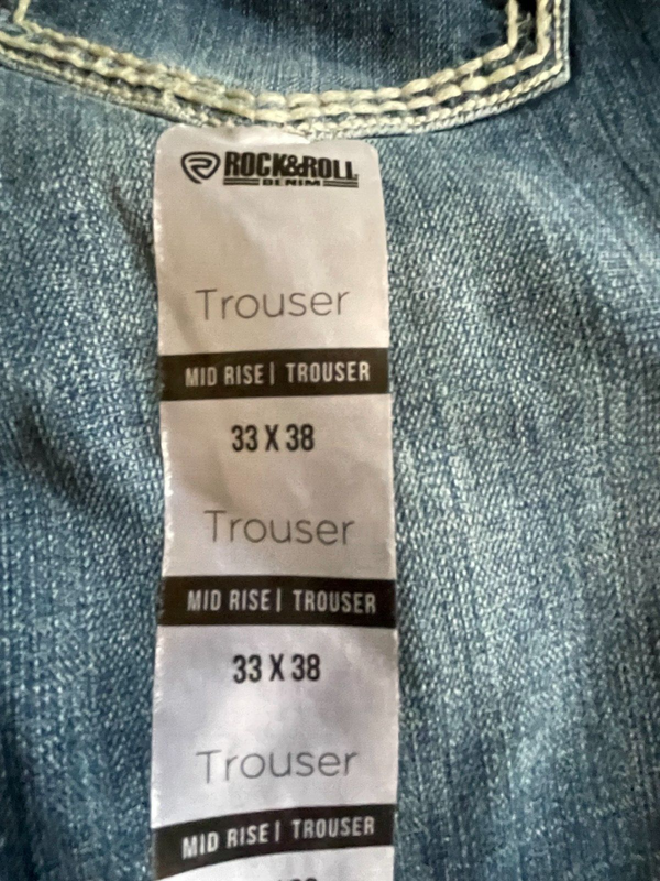 Rock & Roll Cowgirl Dark Wash Mid Rise Trouser Jeans W8M9516 SIZE 33 X 38 NEW