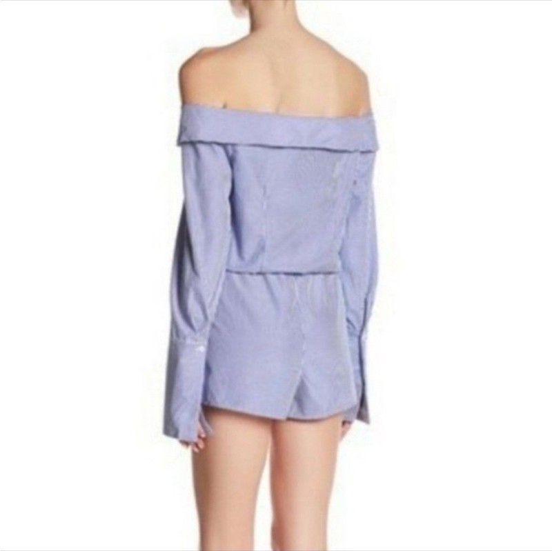 Romeo & Juliet Couture Off-Shoulder Blue Striped Romper Size Medium