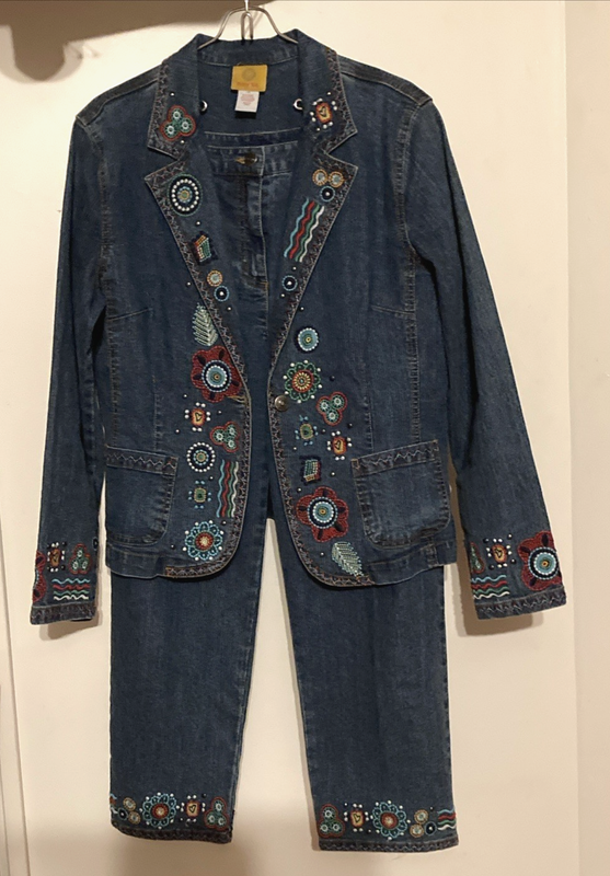 Ruby Rd Women's Jean Jacket/Pant Suit Denim Size 10 Embroidery Pockets Button