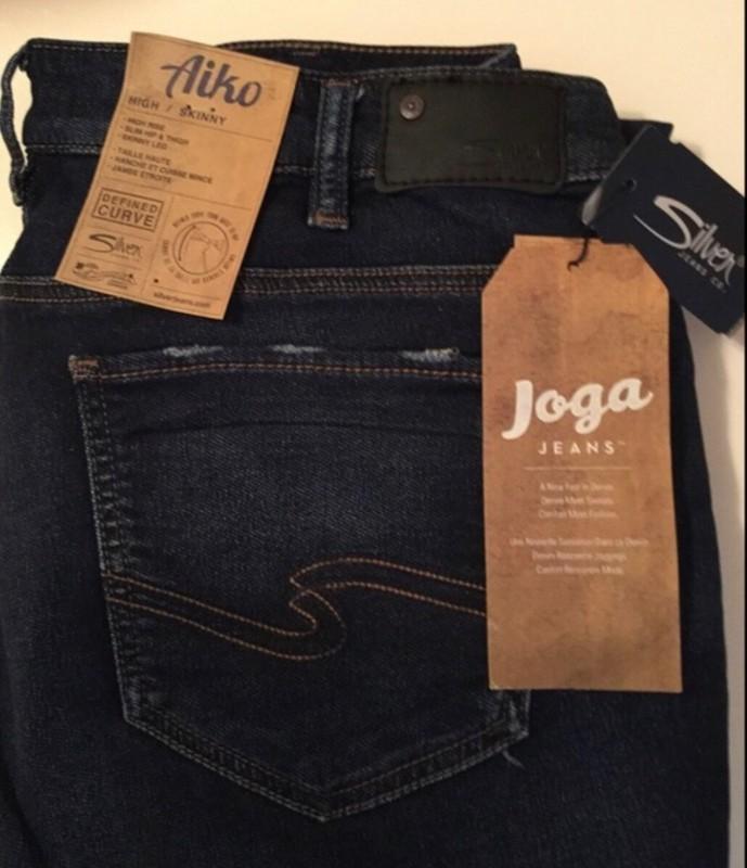SALE NWT NEW $108 Women’s Junior Plus Silver Aiko Skinny Joga Jeans 22 x 31