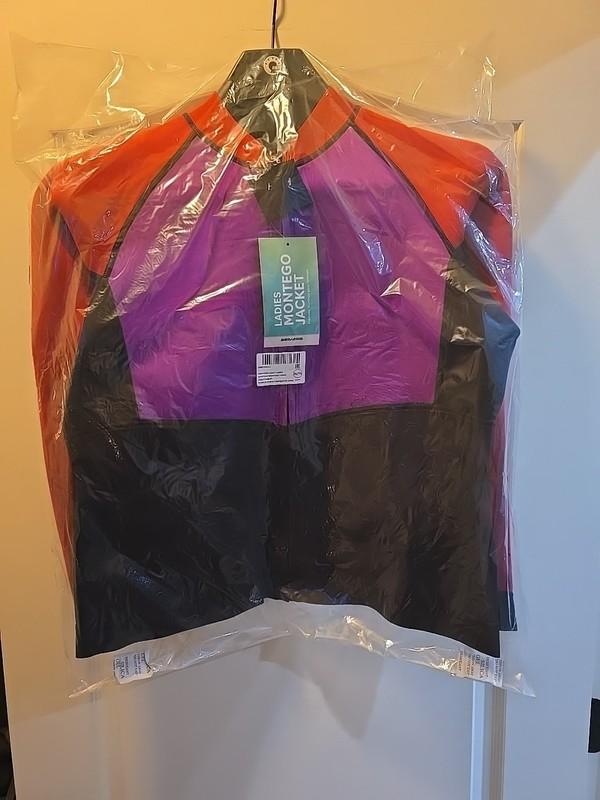 Sea-doo Womens Montego Jacket Violet Red. Black Size Small Neoprene NWT