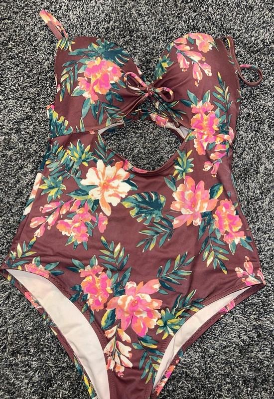 Shade & Shore Floral One Piece Swimsuit Women’s Size 34C Sexy