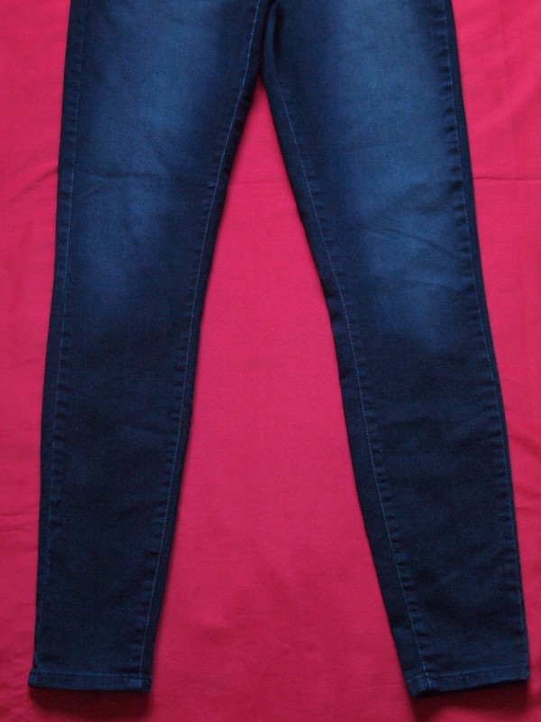 Signature LEVI STRAUSS Gold Jegging 6L Totally Shaping PULL-ON SKINNY Denim Jean