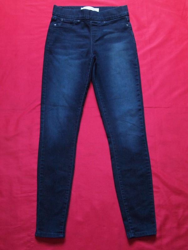 Signature LEVI STRAUSS Gold Jegging 6L Totally Shaping PULL-ON SKINNY Denim Jean