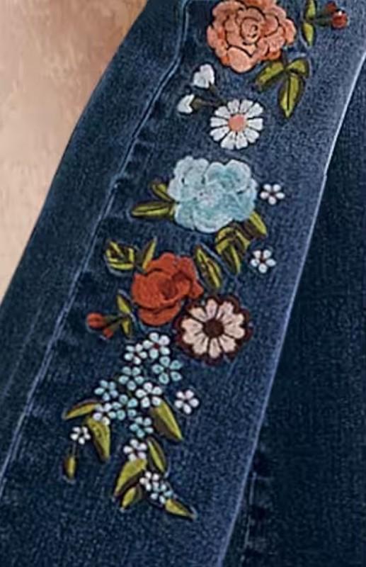 Size 12 Midnight Velvet Blue Strech Denim Fleetwood Floral Embroidered Jeans