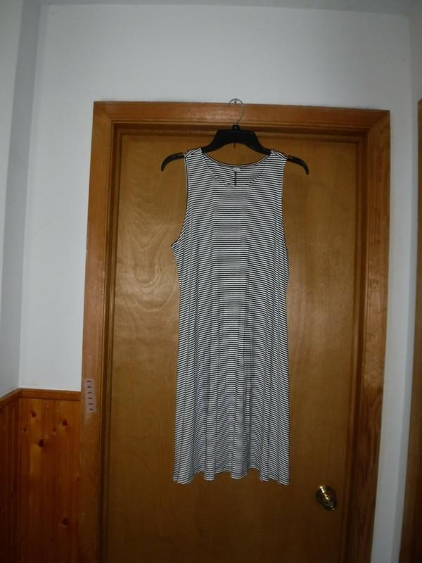 Sleeveless Dresses Old Navy Size LG SM Black Striped Camo Green 95% Rayon NWT