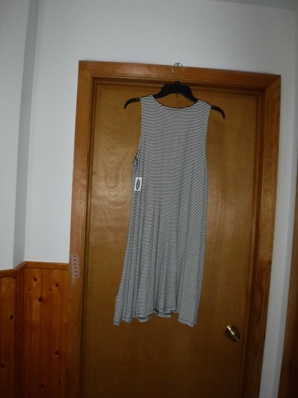 Sleeveless Dresses Old Navy Size LG SM Black Striped Camo Green 95% Rayon NWT