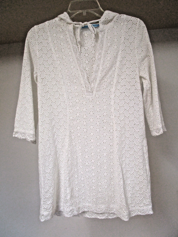 Solitaire Swim White Eyelet Swimsuit Cover Up Size XS Hooded Tunic Top