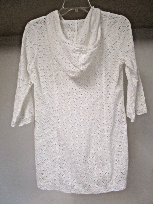 Solitaire Swim White Eyelet Swimsuit Cover Up Size XS Hooded Tunic Top
